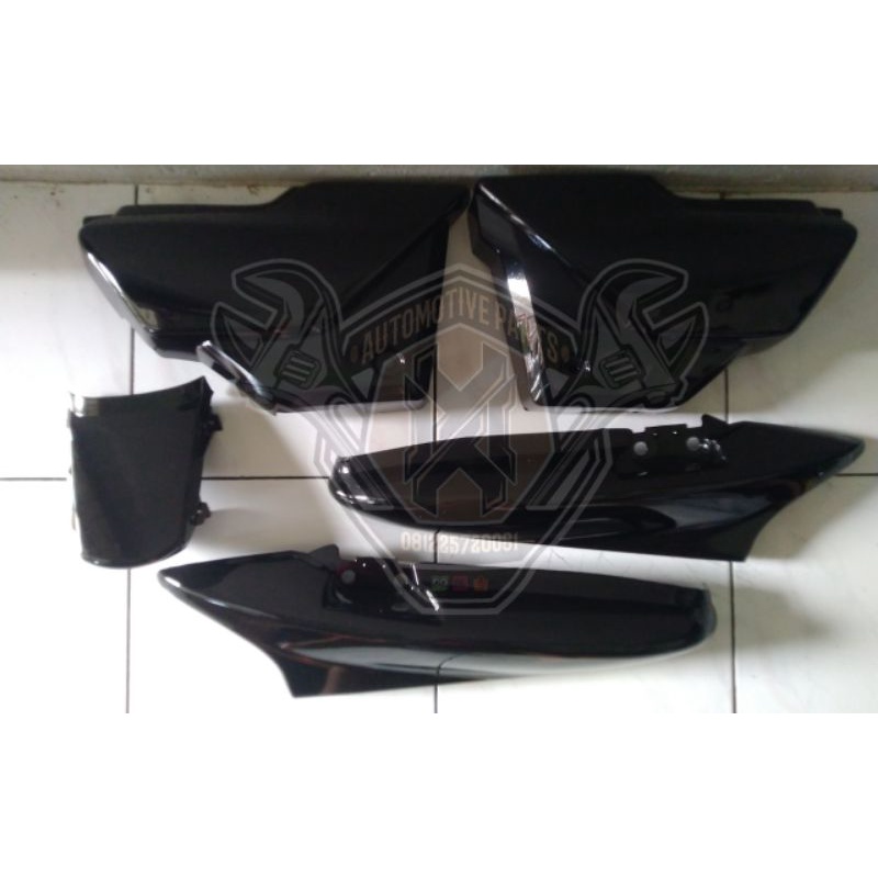 COVER BODY BELAKANG SET BOX AKI HONDA MEGAPRO LAMA HIU