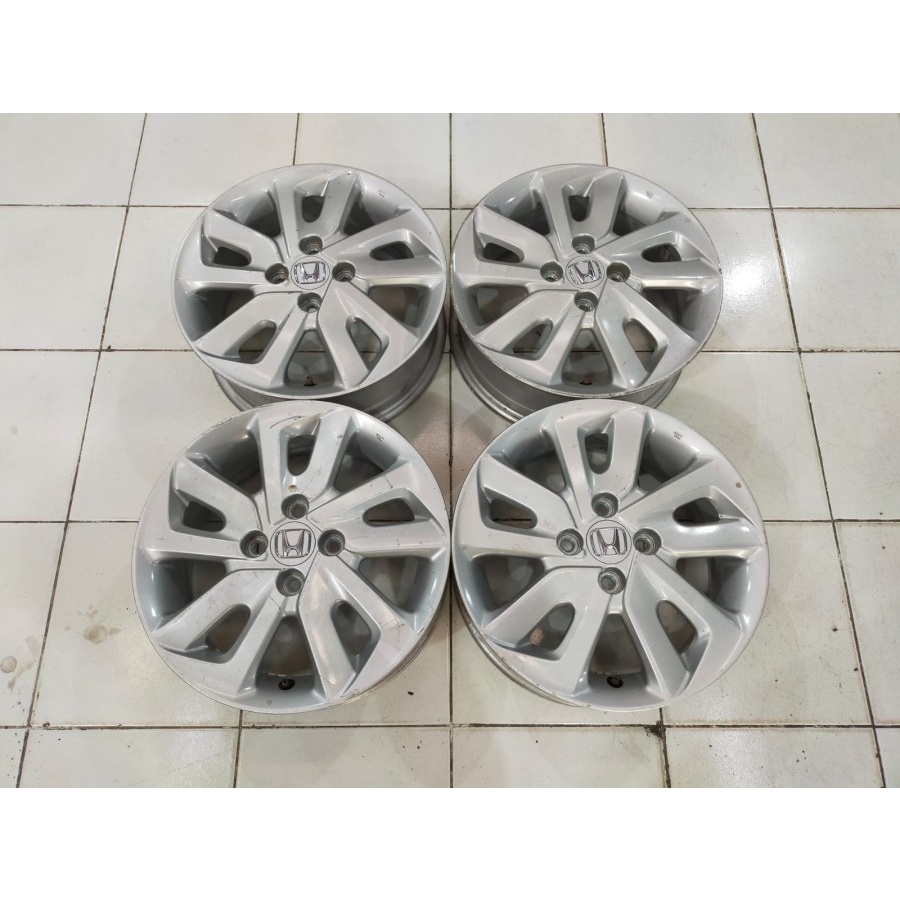 Velg Second Copotan Mobilio Ring 15 Bisa Di Jazz,Yaris,Agya,Calya,Vios