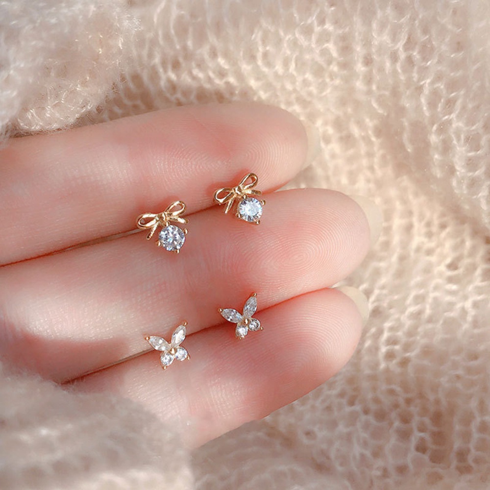 Anting Tusuk Silver S925 Gaya Korea Bentuk Kupu-Kupu / Hati Aksen Zircon Untuk Perhiasan Wanita