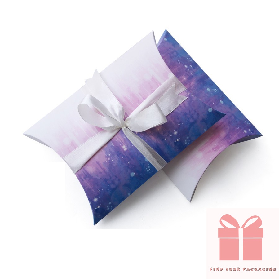 

10 Pcs Pillow Box Winter Kotak Kado Gift Box Hampers Kardus Bantal Packaging Hadiah Souvenir Small Ukuran 13.5x18.5x4 cm