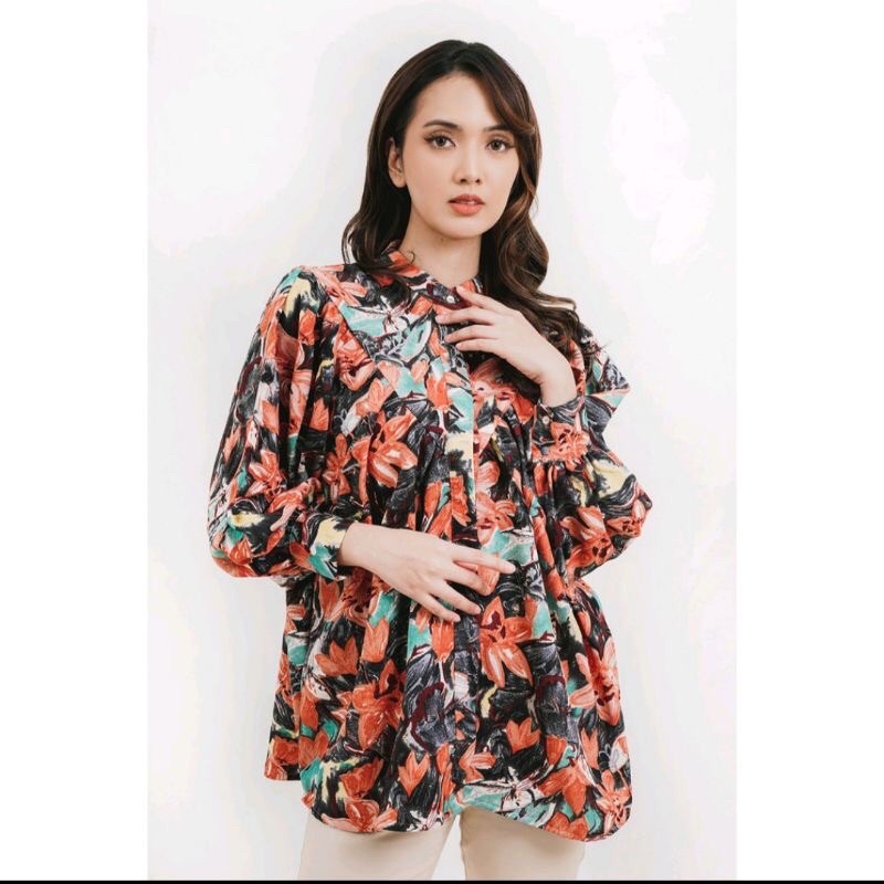 Camila Blouse Black Size M Benang Jarum