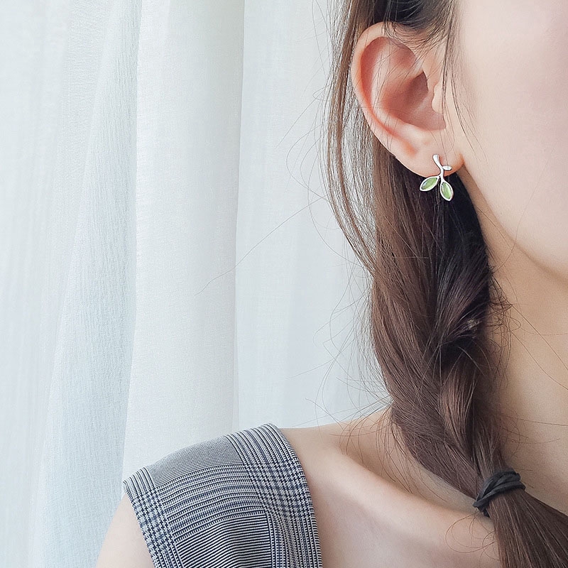 Anting Stud Bentuk Daun Opal Warna Hijau Untuk Wanita