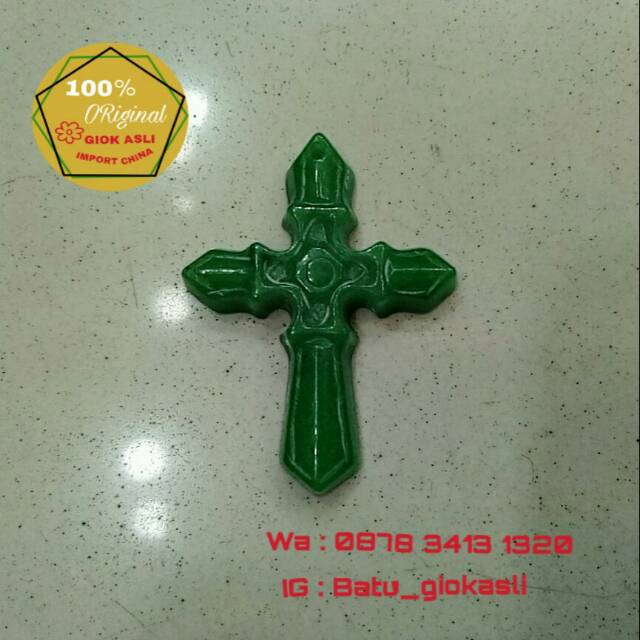 liontin giok salib green jade