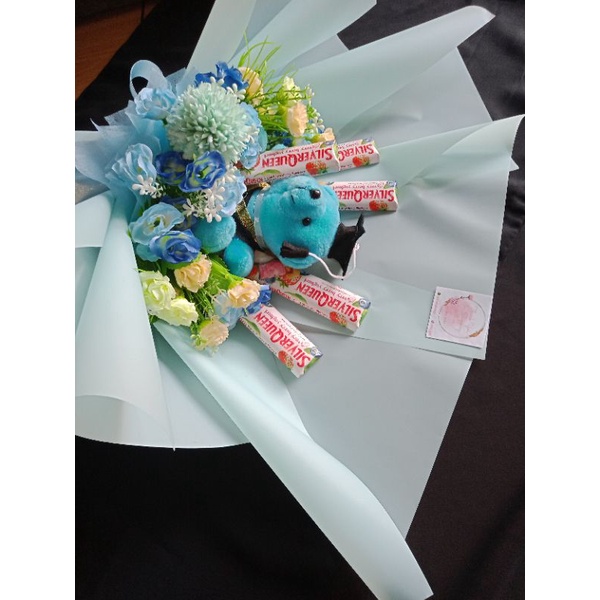 

bucket boneka bunga dan coklat