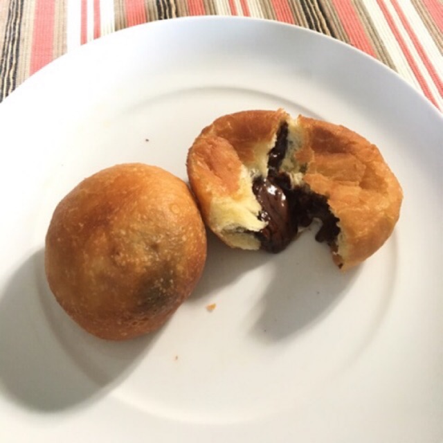 

Roti Goreng isi coklat