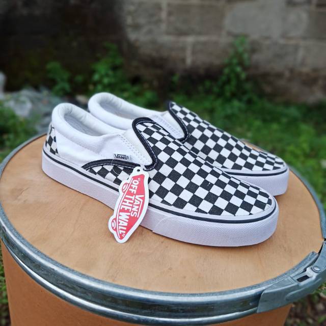 Sepatu Vans SlipOn Checkerboard Catur Putih Original