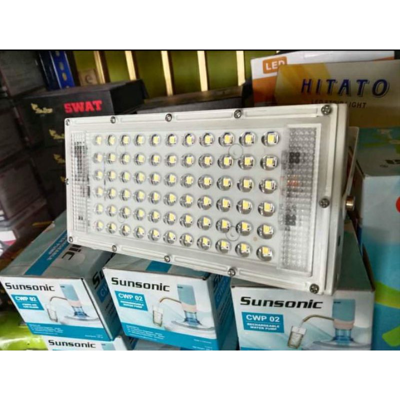 sorot flood light 50wat 66mata led