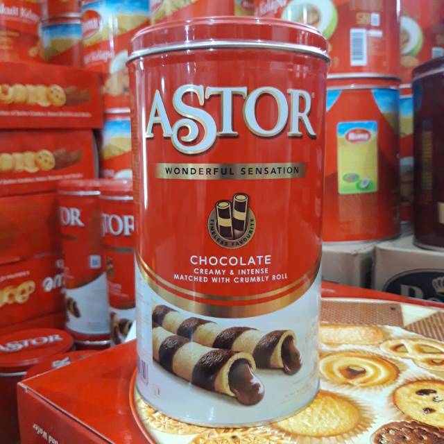 

Astor Wafer Stick Cokelat Kaleng 300g paket 6 pcs