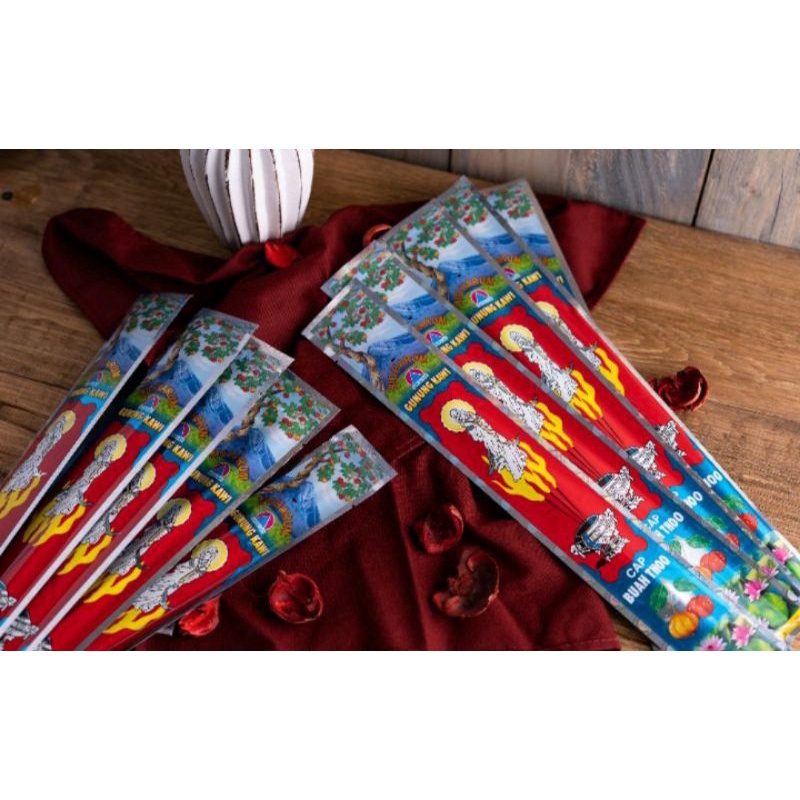 dupa GUNUNG KAWI. cap buah thoo