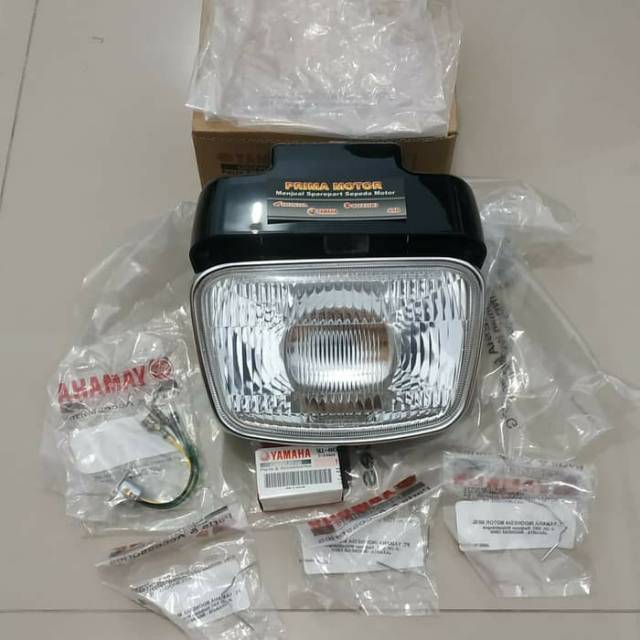 LAMPU DEPAN RX KING OVAL BATOK LAMPU DAN RING LAMPU RX KING NEW OVAL ORI YAMAHA