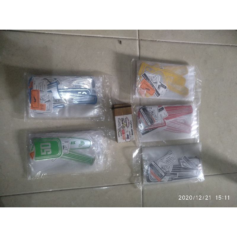 STRIPING LES BODY HONDA C50 SUPER CUB