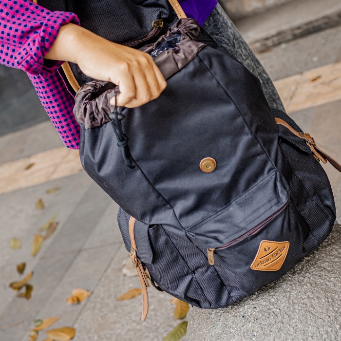 HOLIDAY BLACK |ManNeedMe x URBAN| Tas Ransel Punggung Pria Wanita Backpack ORIGINAL