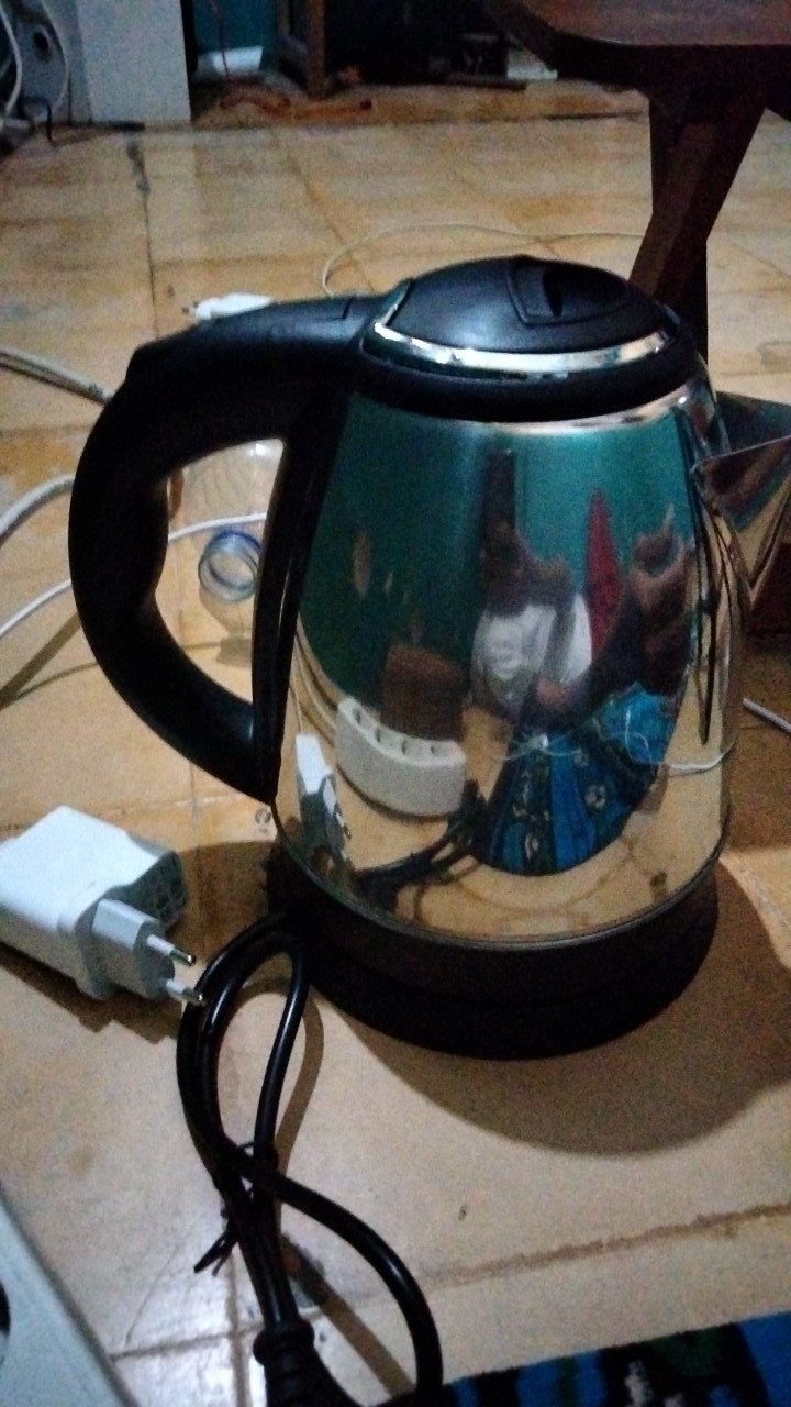Teko Listrik Pemanas Air / Kettle Electrik 2 Liter