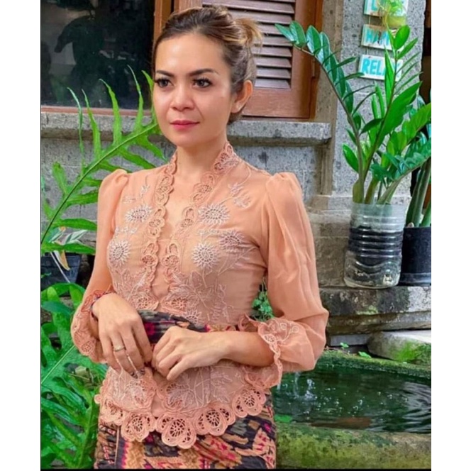 kain kebaya bordir motif matahari