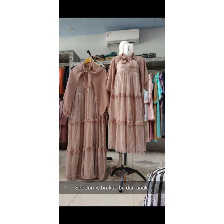 Set Gamis Brukat Ibu dan Anak