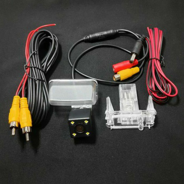 kamera parkir mundur oem mobil innova reborn