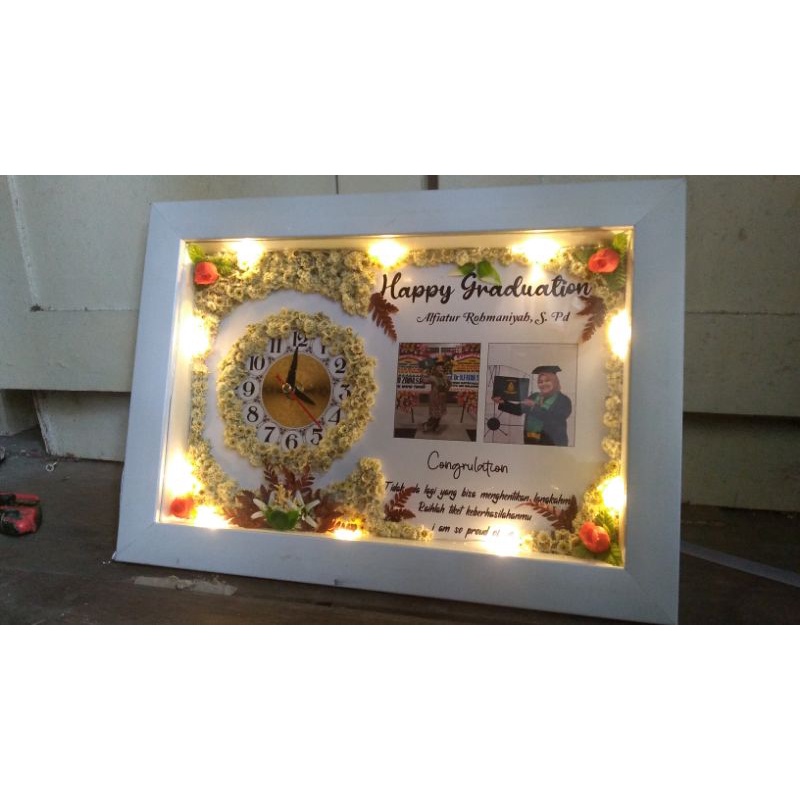 

kado unik/kado anniversary/kado wedding/kado wisuda/kado nikah