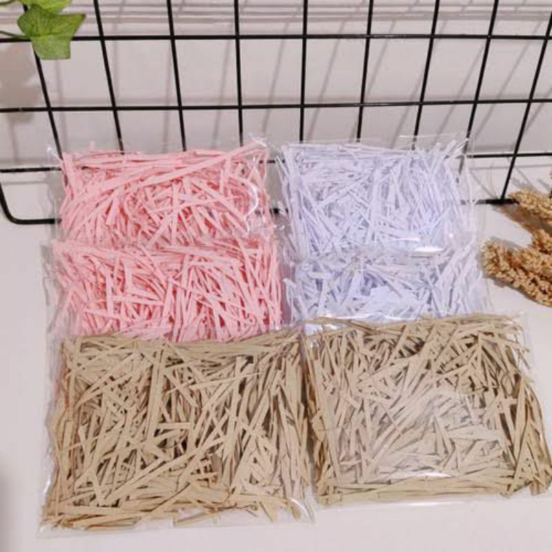 

Ready Kertas Serut warna warni coklat 300gram SHREDDED PAPER/KERTAS CACAH/KERTAS SERUT by Ruangtemu.id