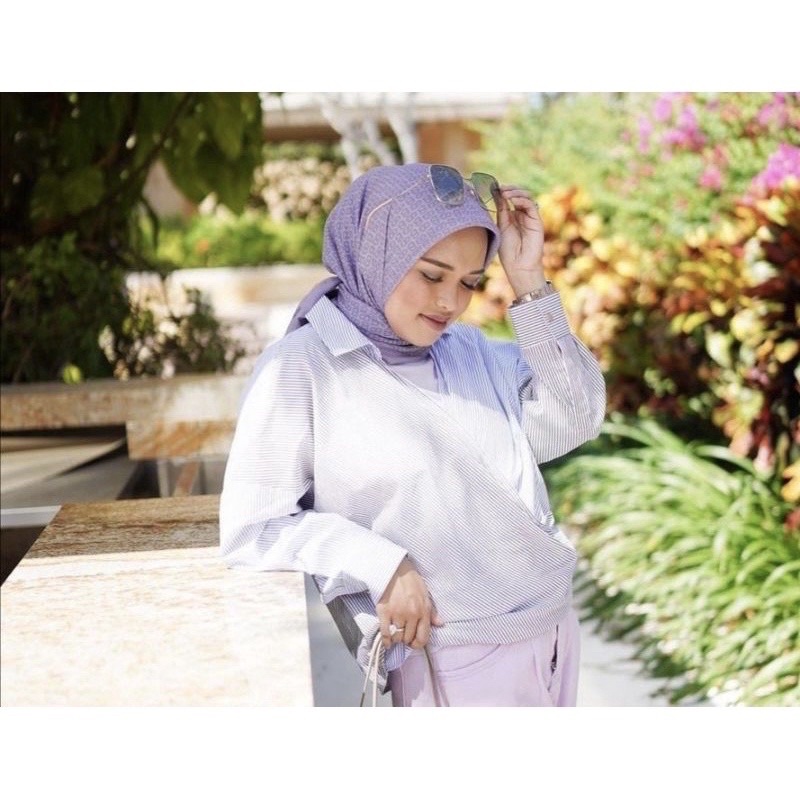 The Tapis square VIOLET bunding