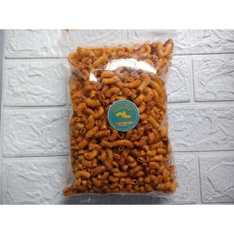 

Makaroni Cikruh Daun Jeruk Cemilan Pedas Makanan Ringan 250gr