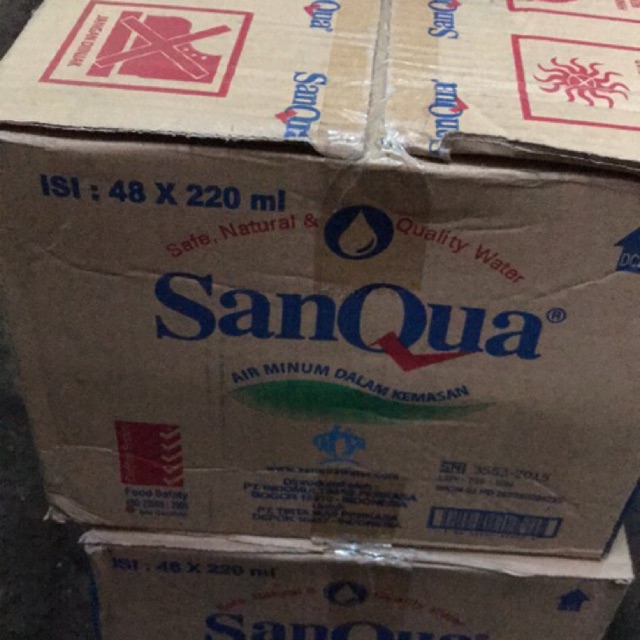 [DUS] SANQUA GELAS 1 DUS 48 GELAS CUP x 220ml 220 ml - Air Mineral Pak Grosir Sankua Aqua Vit