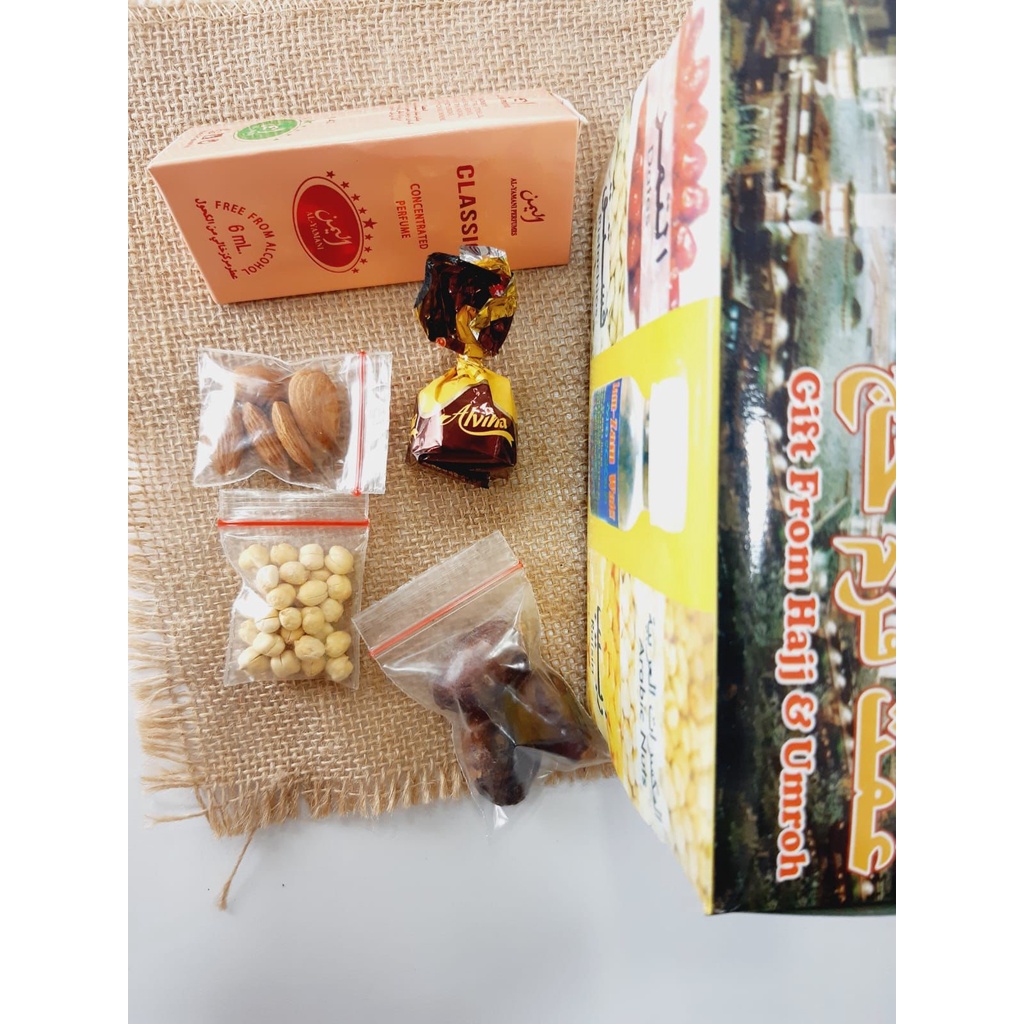 

Paketan haji Safa / paketan murah / oleh oleh haji dan umroh /parfum /kacang arab /almond /coklat turkey /kurma khalas