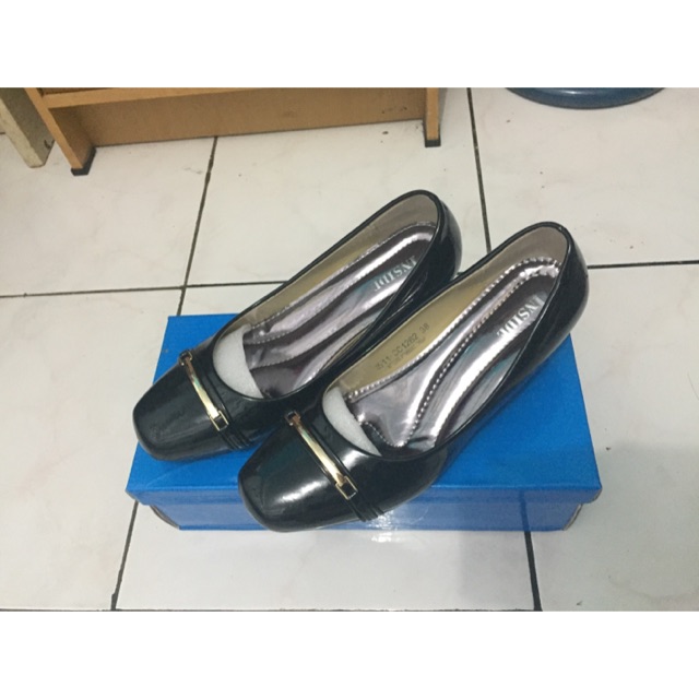 sepatu kerja / pantofel inside