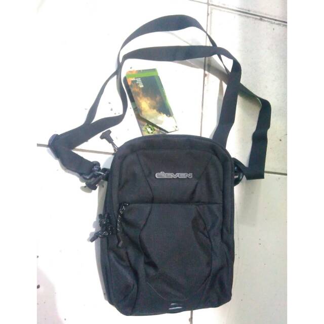 Tas selempang Travel pouch eleven Larva bodypack elleven larva