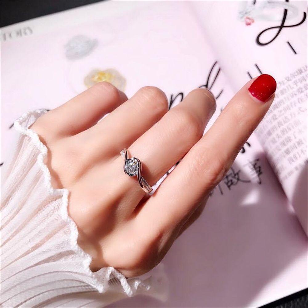 Lily White Sapphire Ring Berlian Putih Elegan Size 6-10 Cincin Kawin