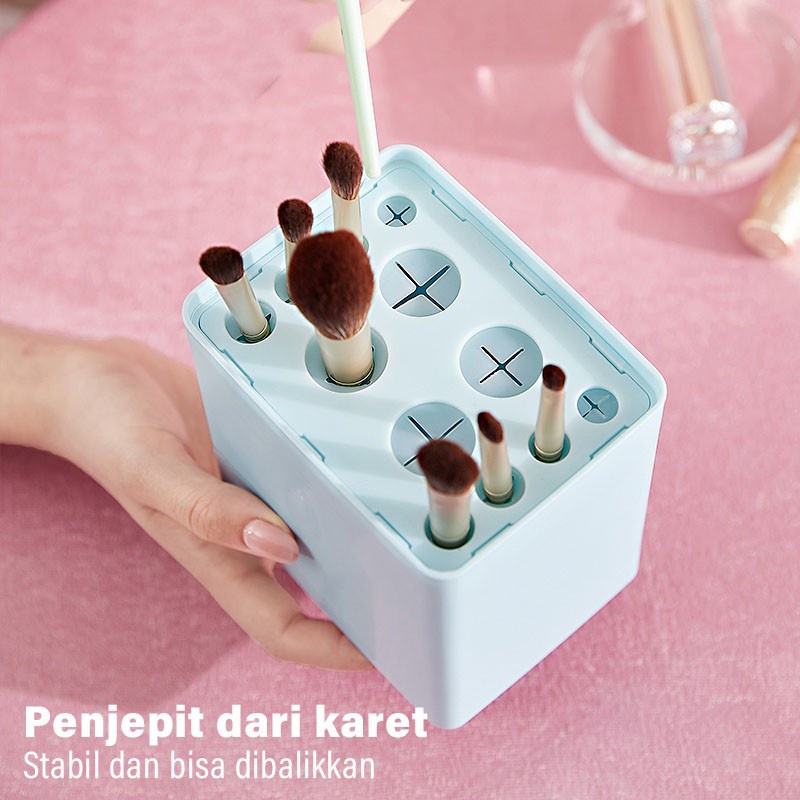 Brush Acrylic Tempat Kuas Make up Brush Rak Kosmetik