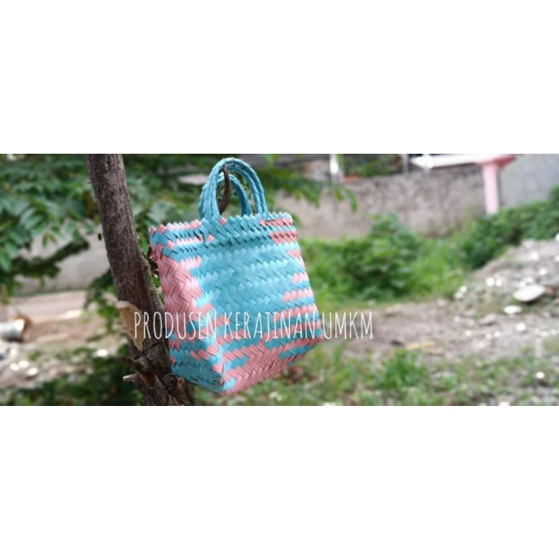 TAS ANYAMAN PLASTIK TAS SOUVENIR TAS HAMPERS BERKAT