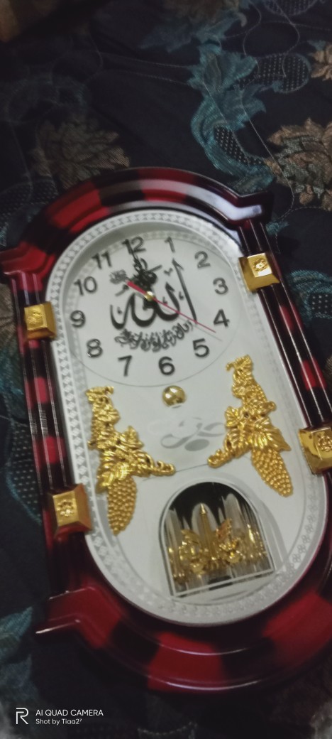 Jam Dinding Unik Bunyi Komedi Putar