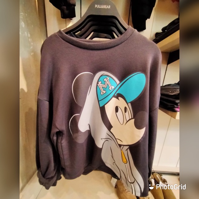 Jastip | Sweater Mickey Pull&Bear
