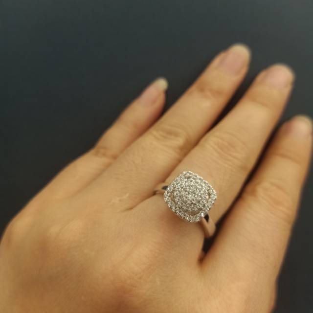 Cincin zircon wynn 8495