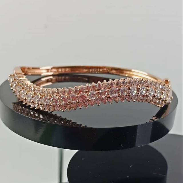 Gelang Semi Berlian Medan