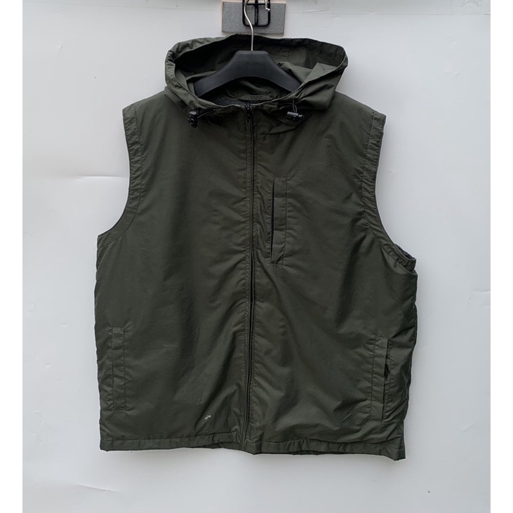 vest uniqlo second