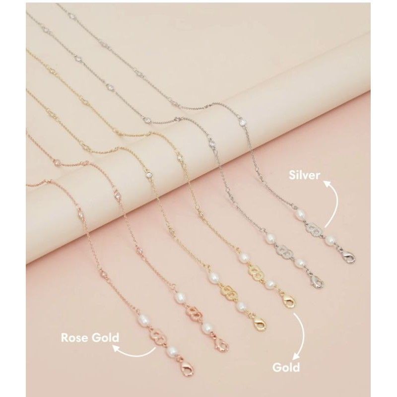 The Everything Chain Buttonscarves