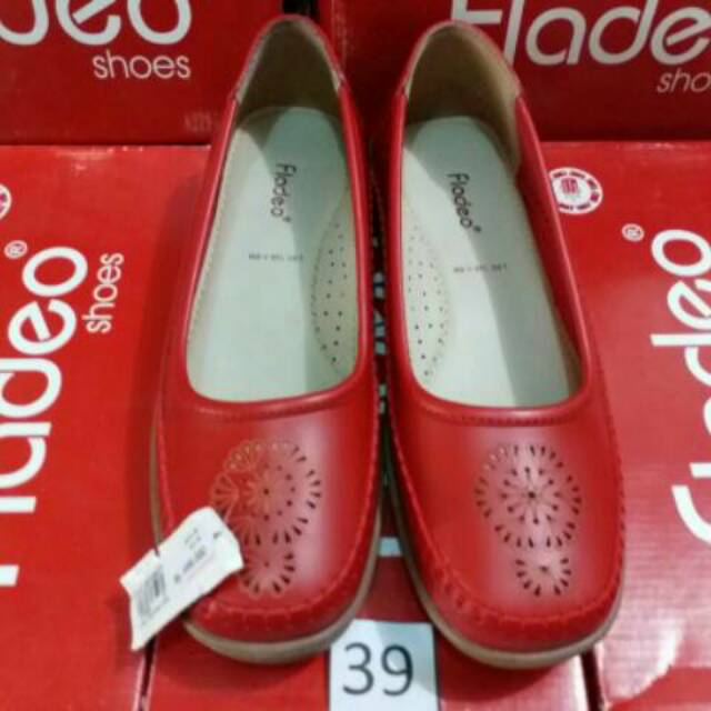 Semua Sz 39 (geser pic) Flatshoes cantiq Fladeo brandnya Matahari