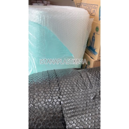 

BUBBLE WRAP METERAN 100 cm x 120 cm PUTIH / HITAM