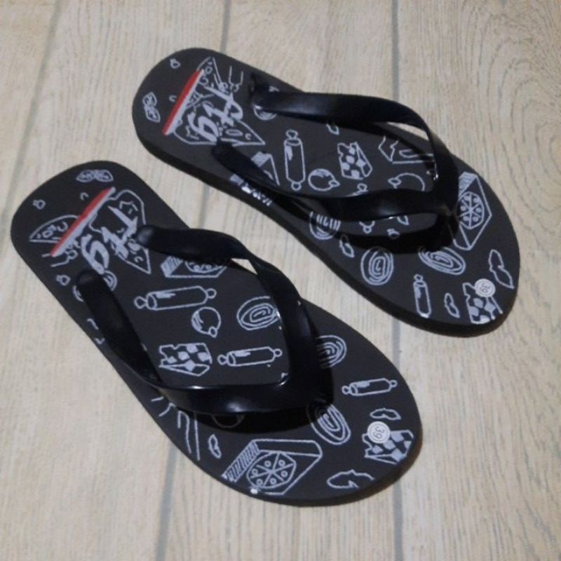 SANDAL JEPIT SPON PRIA MOTIF SABLON