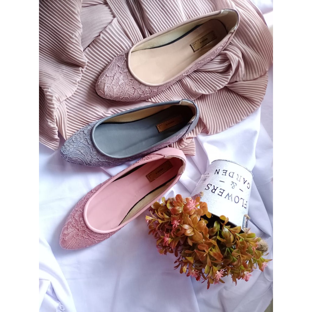 Sepatu Wanita FLAT-BROKAT