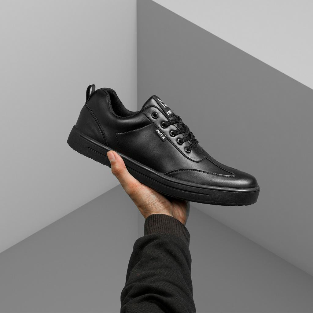 Sepatu Sneakers Pria Casual Naz Dariel Shoes Original Sekolah Kuliah Kerja Kantor Semi Formal