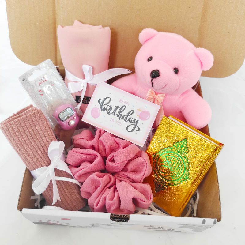 

HAMPERS HIJAB KADO ULTAH
