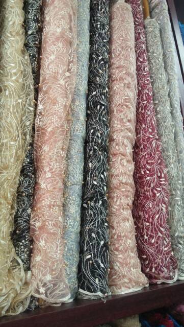 Tile mutiara two tone motif baru