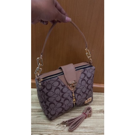 TAS SELEMPANG KUNCI PUTAR CC  DUA RUANG SIZE 25X19CM