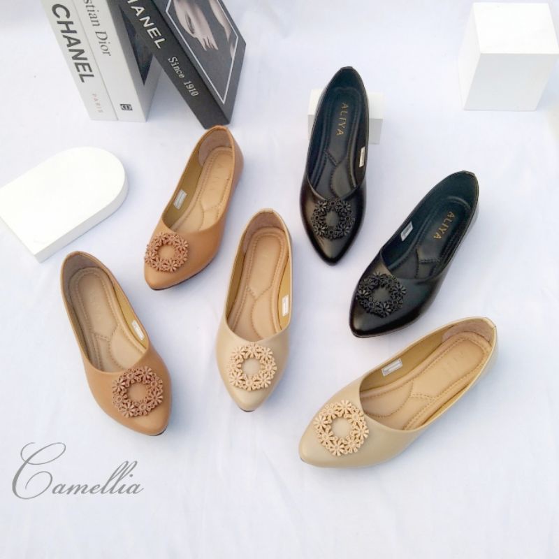 Aliyashoes Sepatu Flat Wanita Camellia