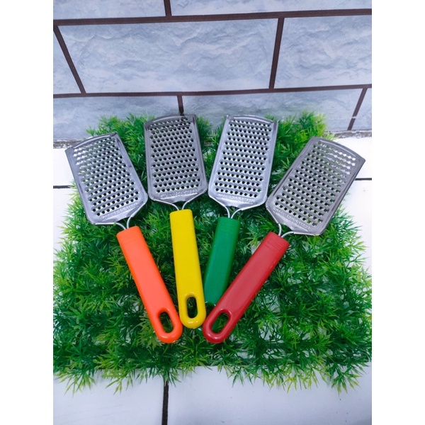 Parutan Keju Stainless Gagang Plastik/Parutan Keju stainless Multifungsi