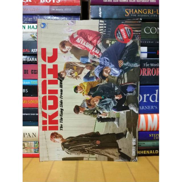 

Buku ikonic oleh kimora wang