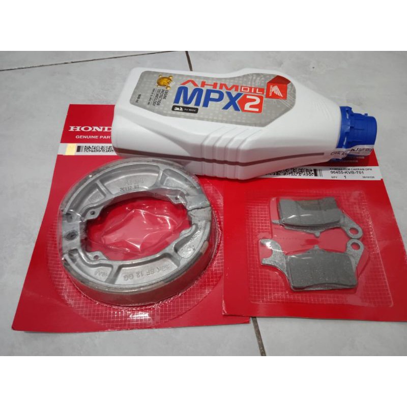 paket set 3 in 1...dispad depan, kampas rem belakang, oli MPX2, buat all motor beat.