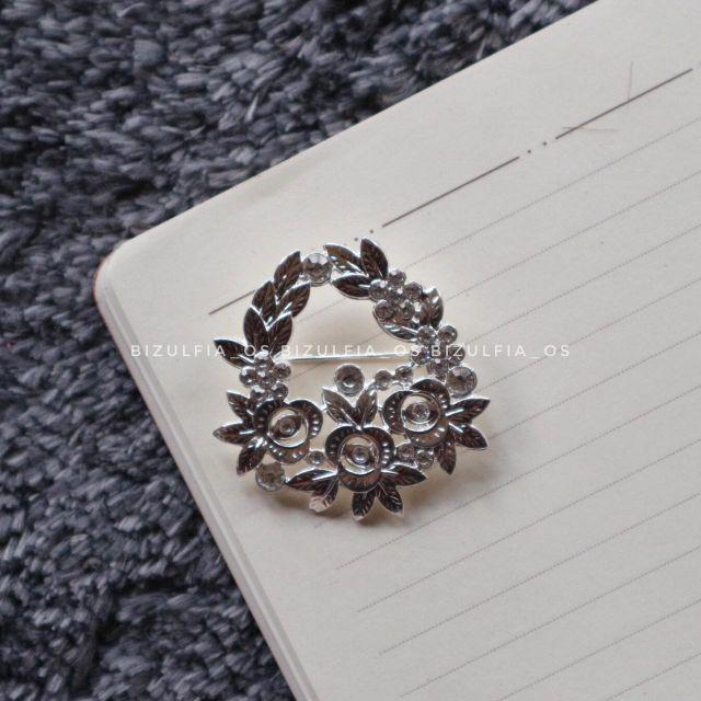 Brooch / bros kutubaru / bros kebaya / bros jilbab / bros dada / bros hijab / bros cantik / bros-R
